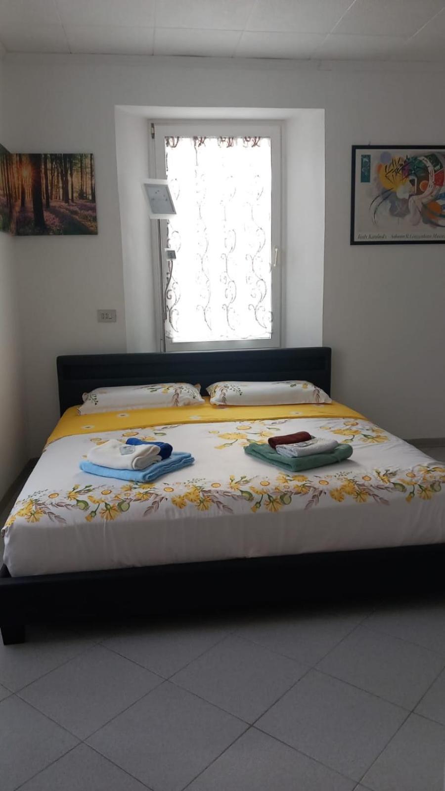 Casa Andreea Apartment Домодосола Екстериор снимка